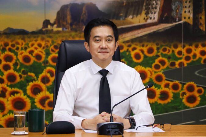 นายเอกนรินทร์ จินทะวงค์ ผู้อำนวยการสำนักงานทางหลวงที่ 11 (ลพบุรี) เป็นประธานในการประชุมประจำเดือน ครั้งที่ 10/2569